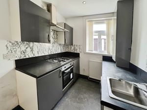 Kitchen - click for photo gallery